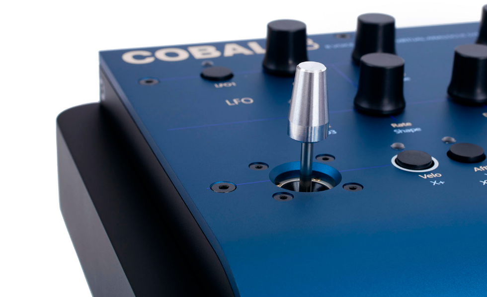 modal-electronics-joystick-cobalt